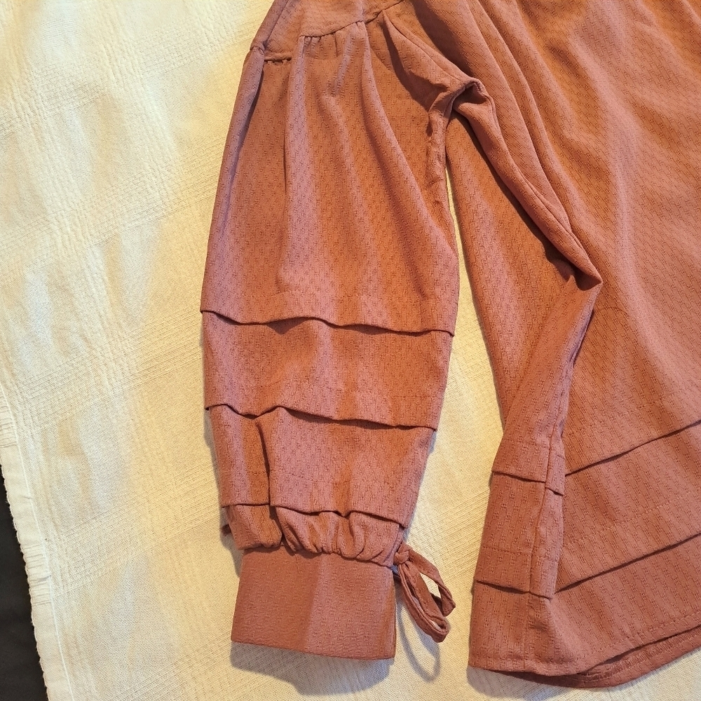 Polim women's size 38 or medium US dark dusty rose blouse, New - Picture 3 of 8